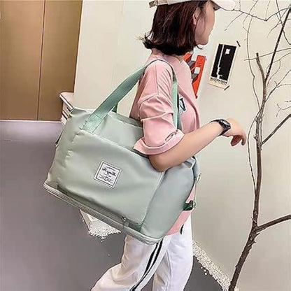 Green Foldable Travel Duffel Bag, Shopping bag with front pocket Lightweight Waterproof Carry on Luggage Bag