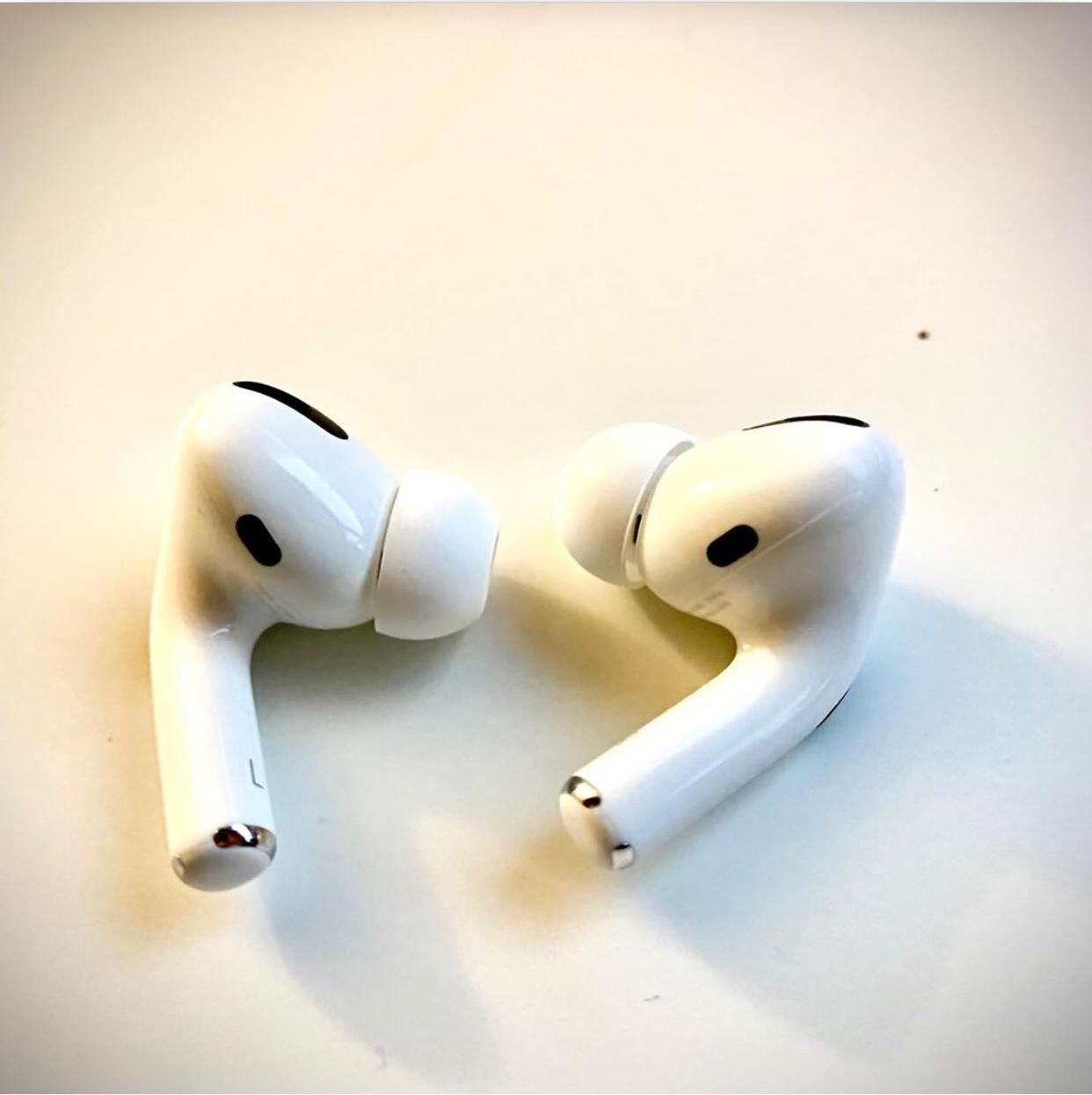 Experience Superior Sound Quality with EarPods Pro Bluetooth Wireless Earbuds TWS